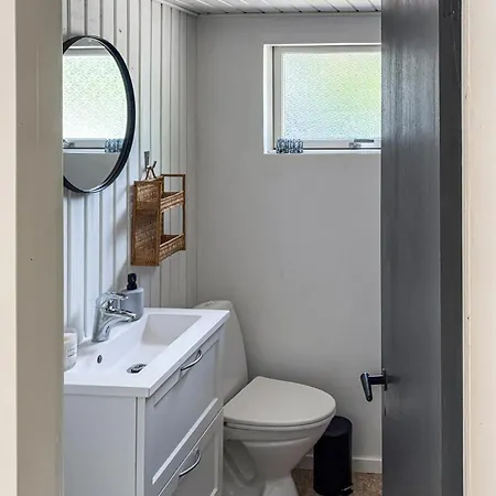 2 Bedroom Lovely In *